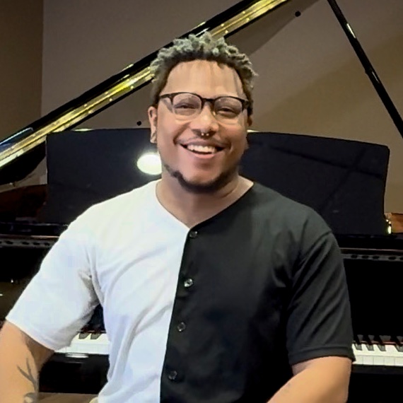 Tyshaun Davis guitar piano teacher